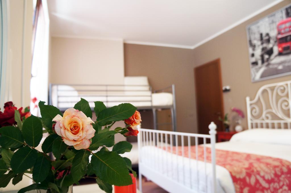 Alexander Rooms Tirano Room photo