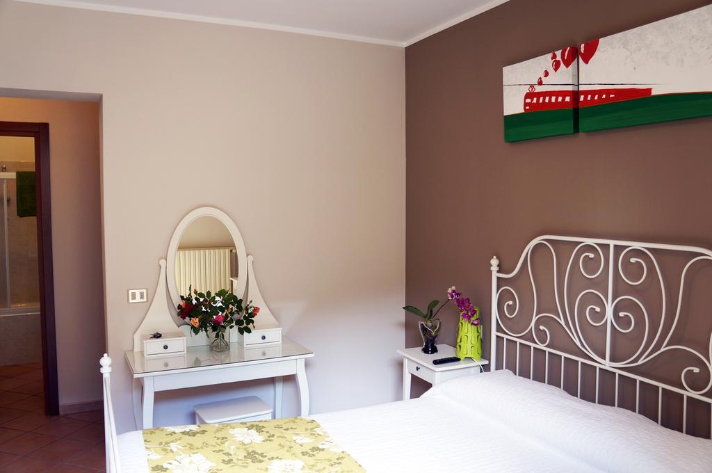 Alexander Rooms Tirano Room photo