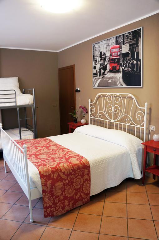 Alexander Rooms Tirano Room photo